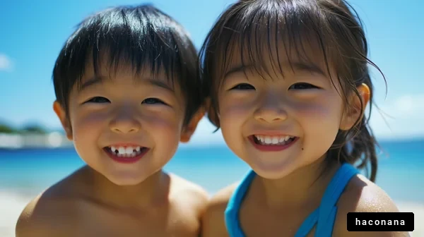 ビーチで笑う子供たち