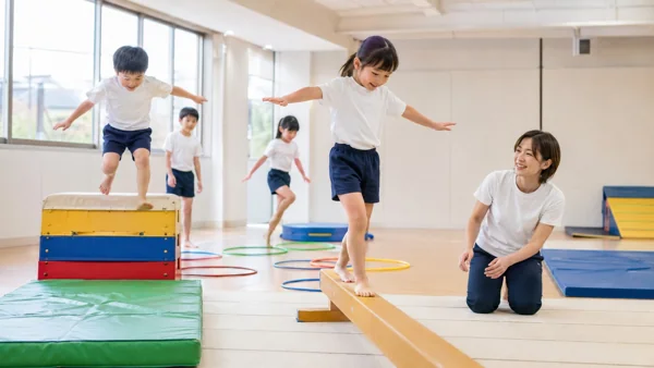 幼児体操教室で遊ぶ子どもたち
