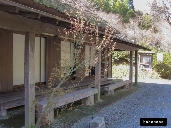 日本の伝統的な家屋風景