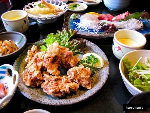 和食の定食盛り合わせ